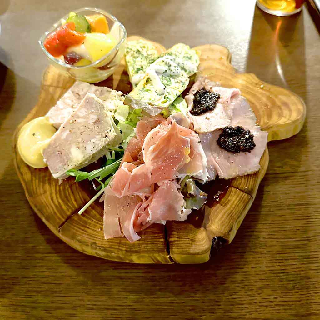 グッドミート・バル